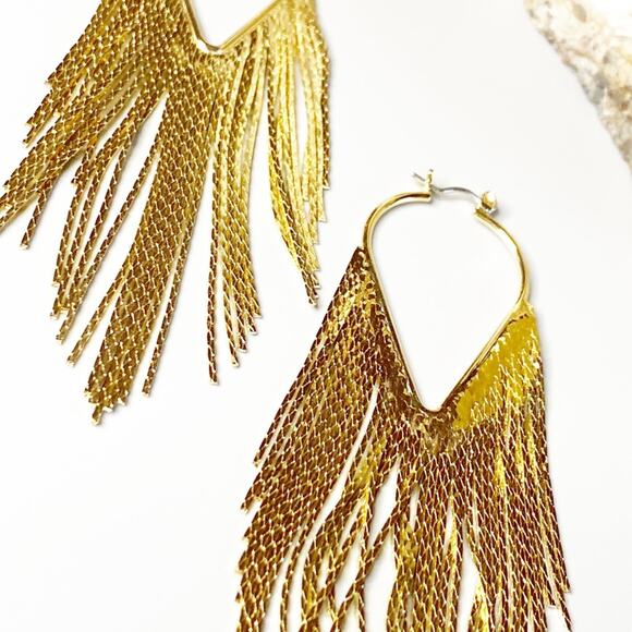 NEW Dusk till Dawn Gold Fringe Earrings - Picture 4 of 9